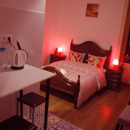 Welcome House - Self Service Hotel Lissabon Buitenkant foto